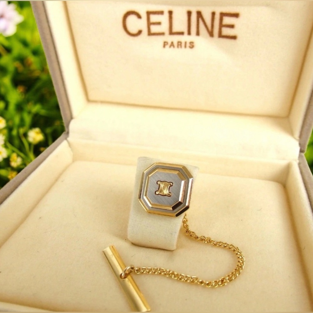 CELINE Triomphe Neck Tie Pin ❤️